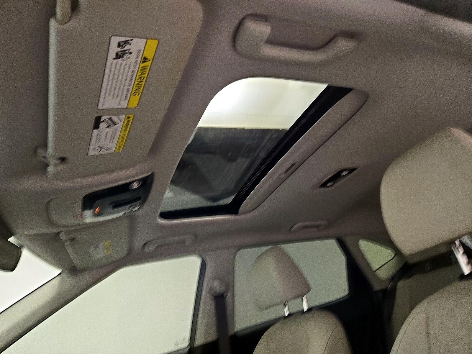 Sunroof(s) & Overhead Airbags