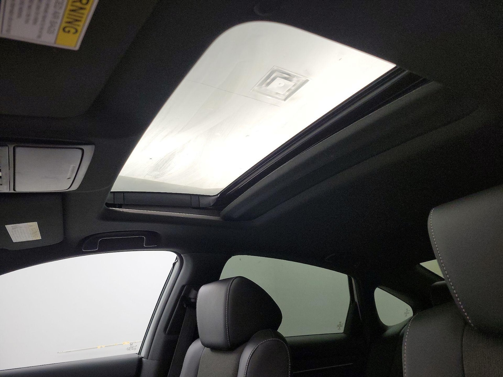 Sunroof(s) & Overhead Airbags
