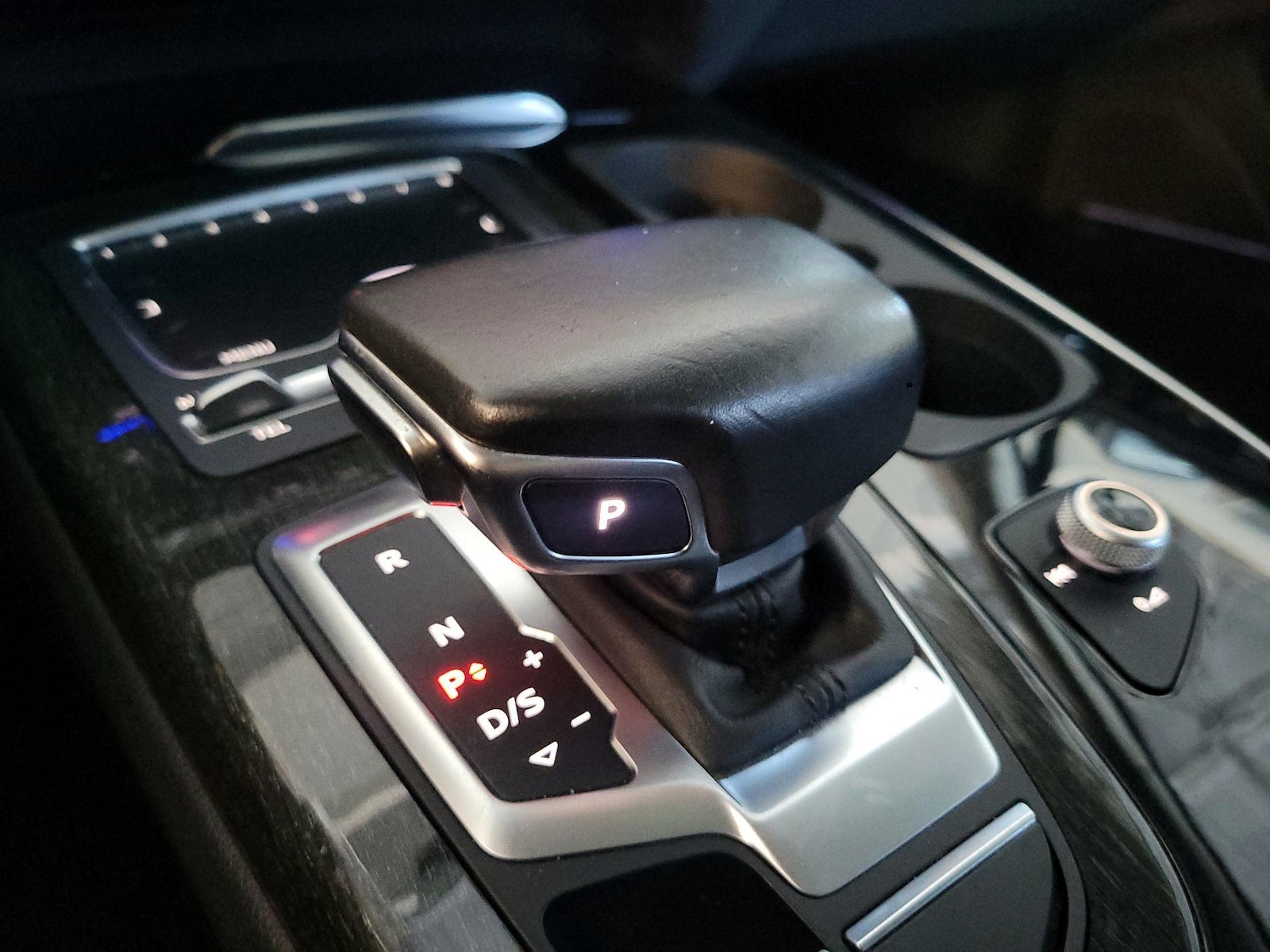 2019 Audi Q7 Premium Plus - Photo 19