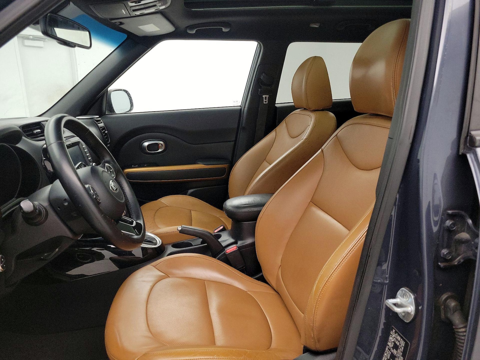 Power Seat(s) & Leather Seats