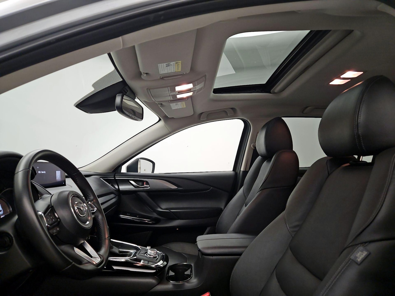 Sunroof(s) & Overhead Airbags