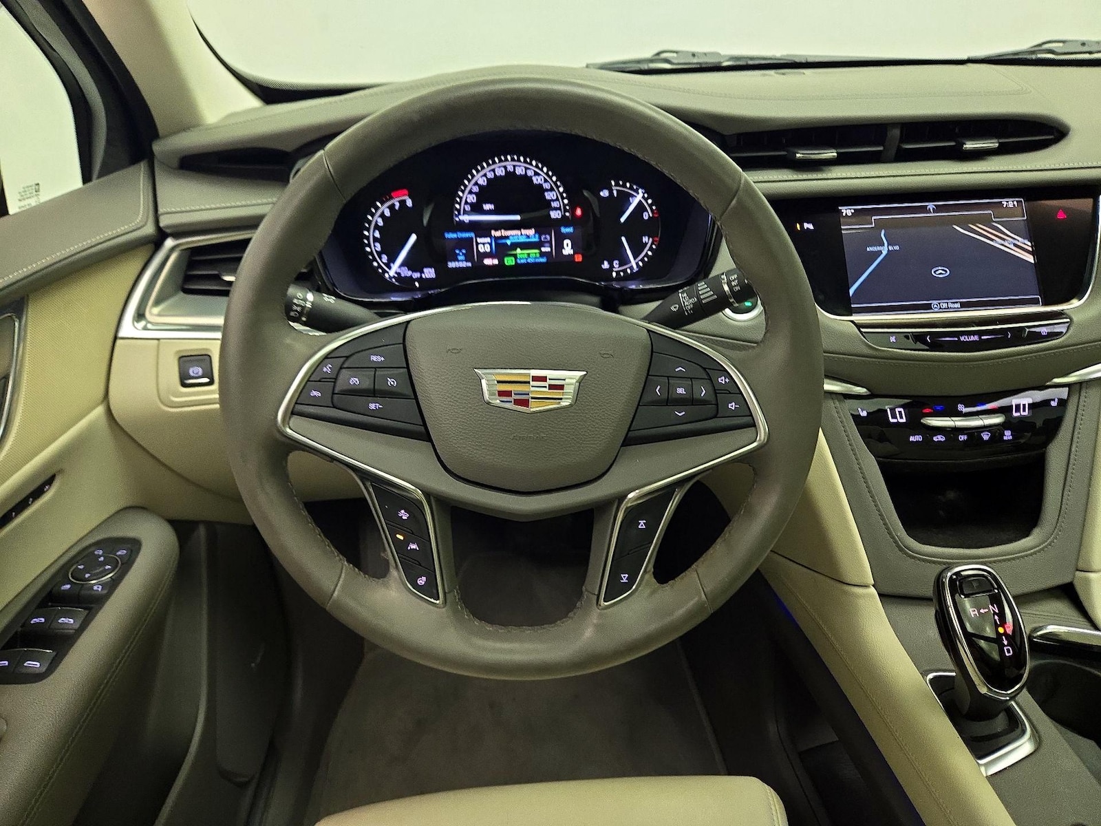 2017 Cadillac XT5 Luxury - Photo 11