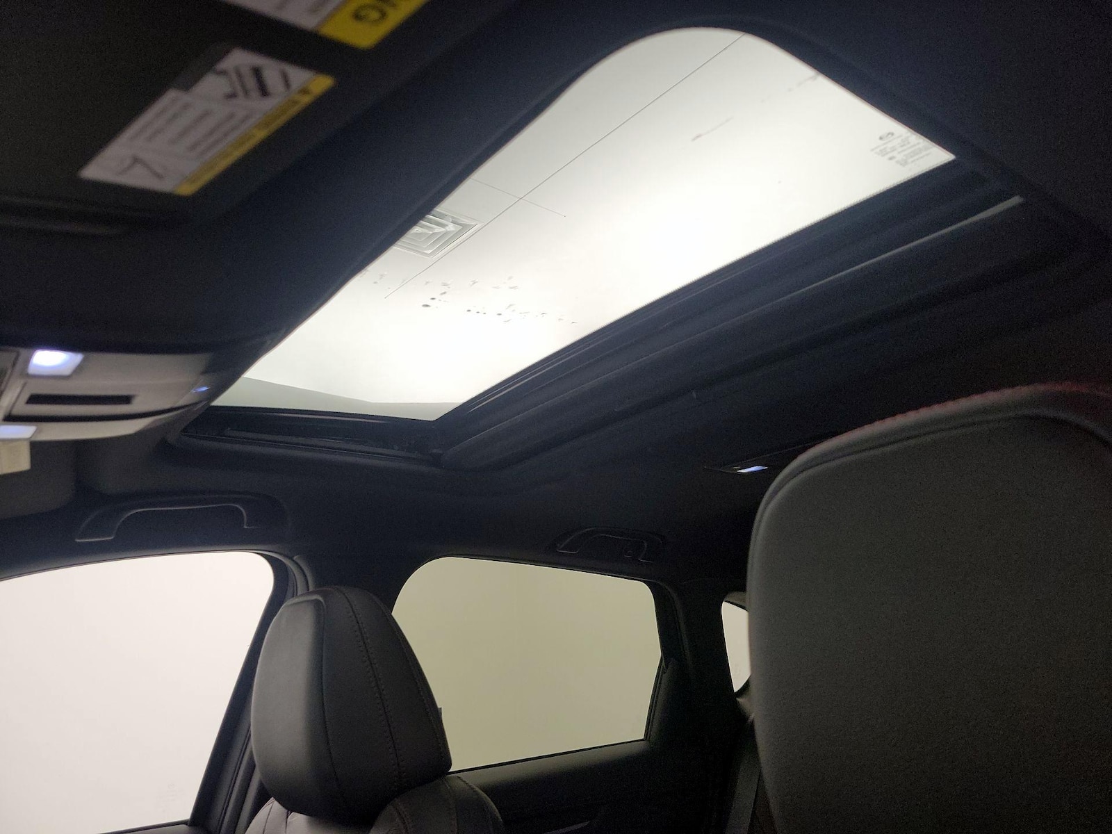 Sunroof(s) & Overhead Airbags