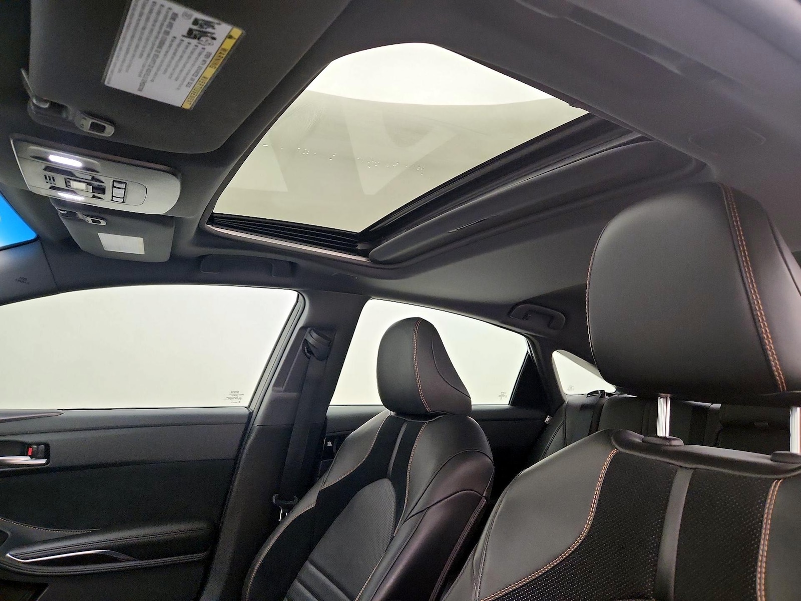 Sunroof(s) & Overhead Airbags