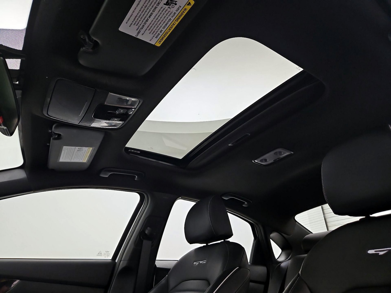 Sunroof(s) & Overhead Airbags