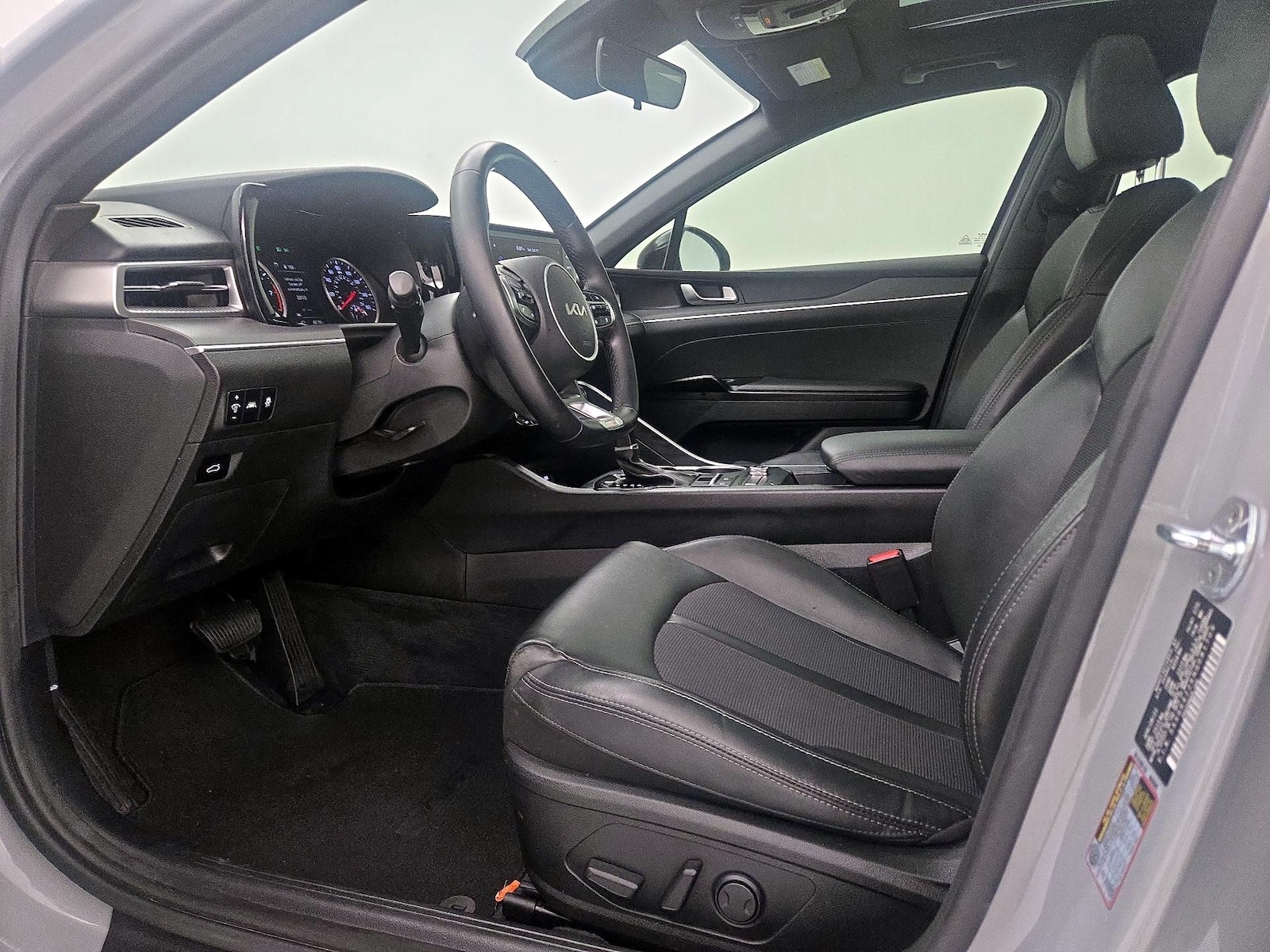 Power Seat(s) & Side Airbags