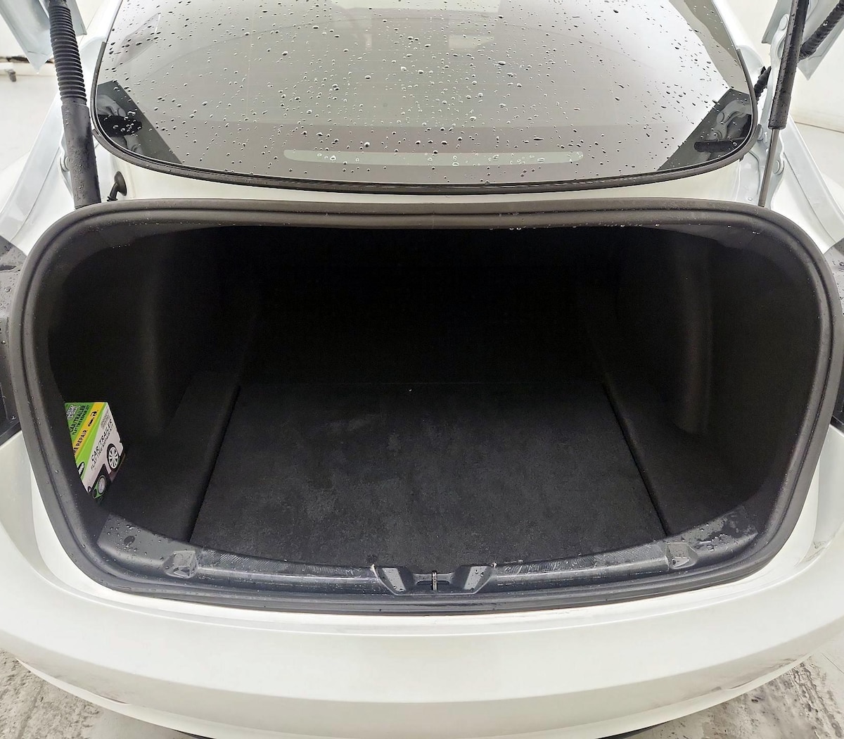 Trunk/Cargo (Seats Up)