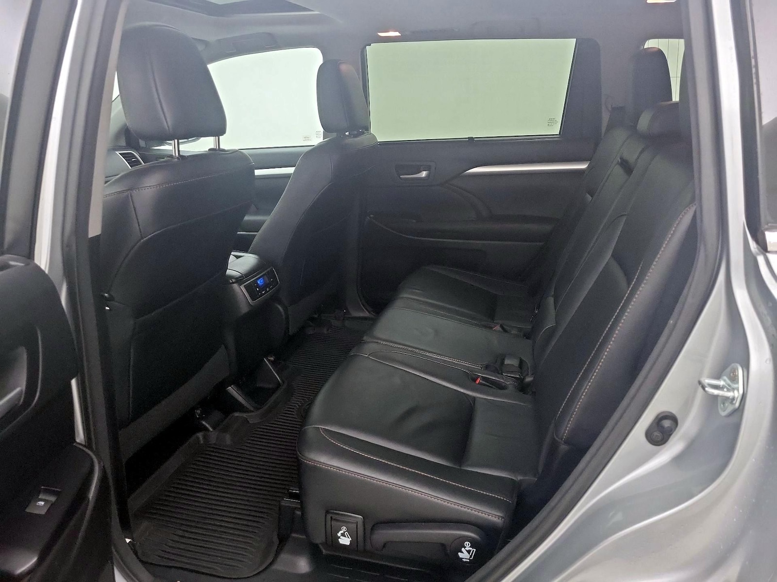 Rear Air Conditioning