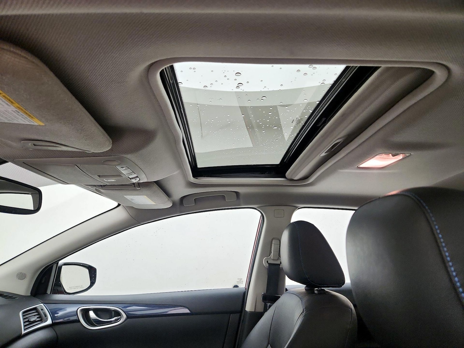 Sunroof(s) & Overhead Airbags