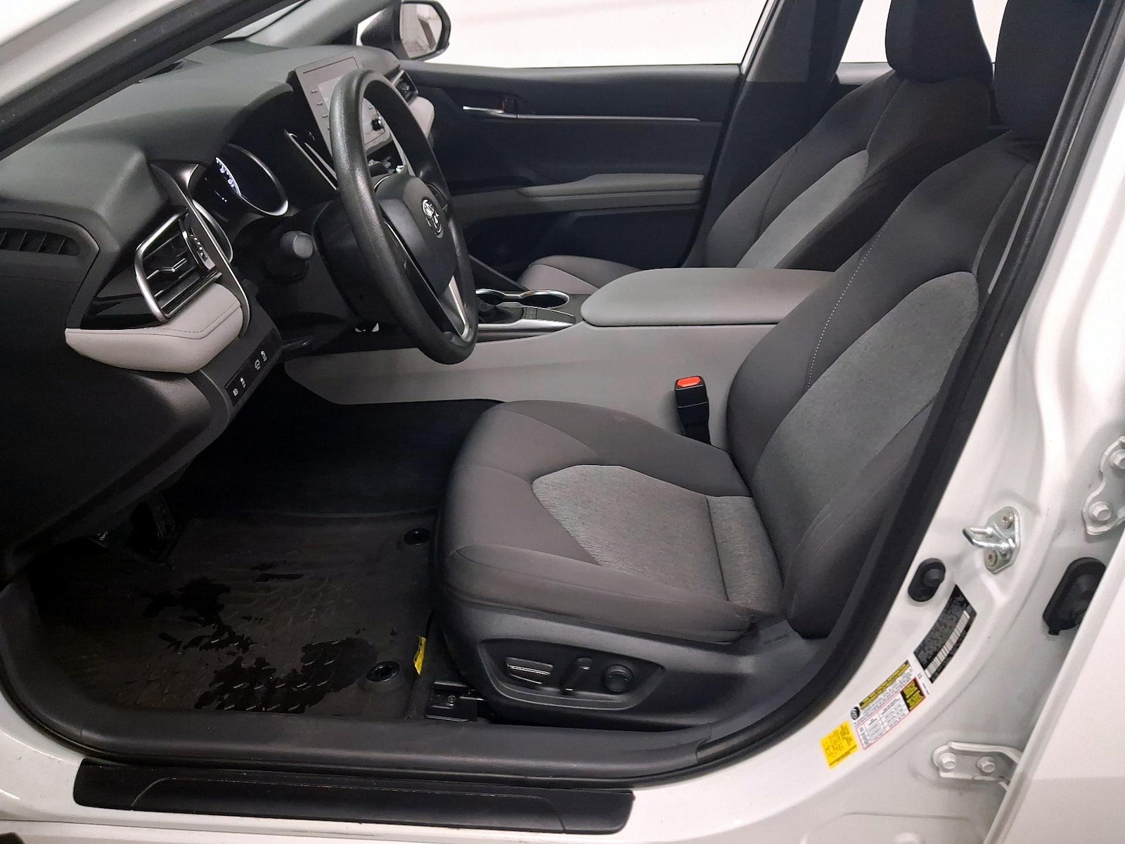 Power Seat(s) & Side Airbags