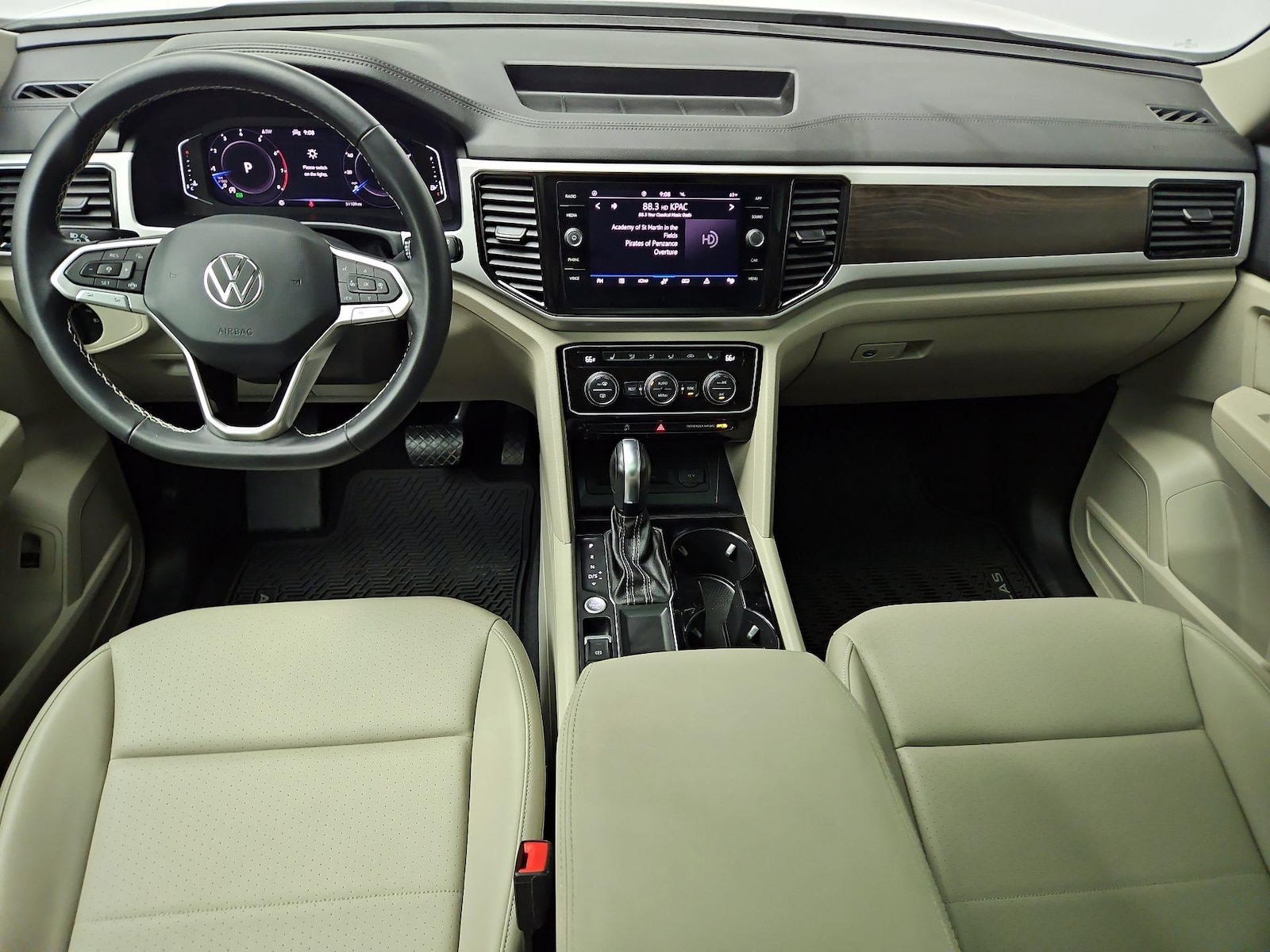 Apple CarPlay® & Android Auto™