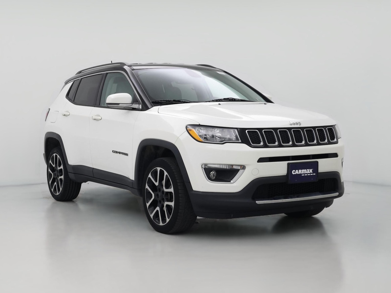 Smart Key & Four Wheel Drive