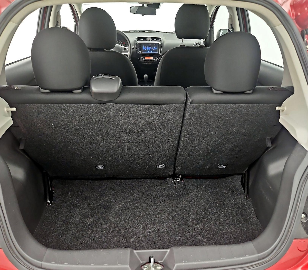 Trunk/Cargo (Seats Up)