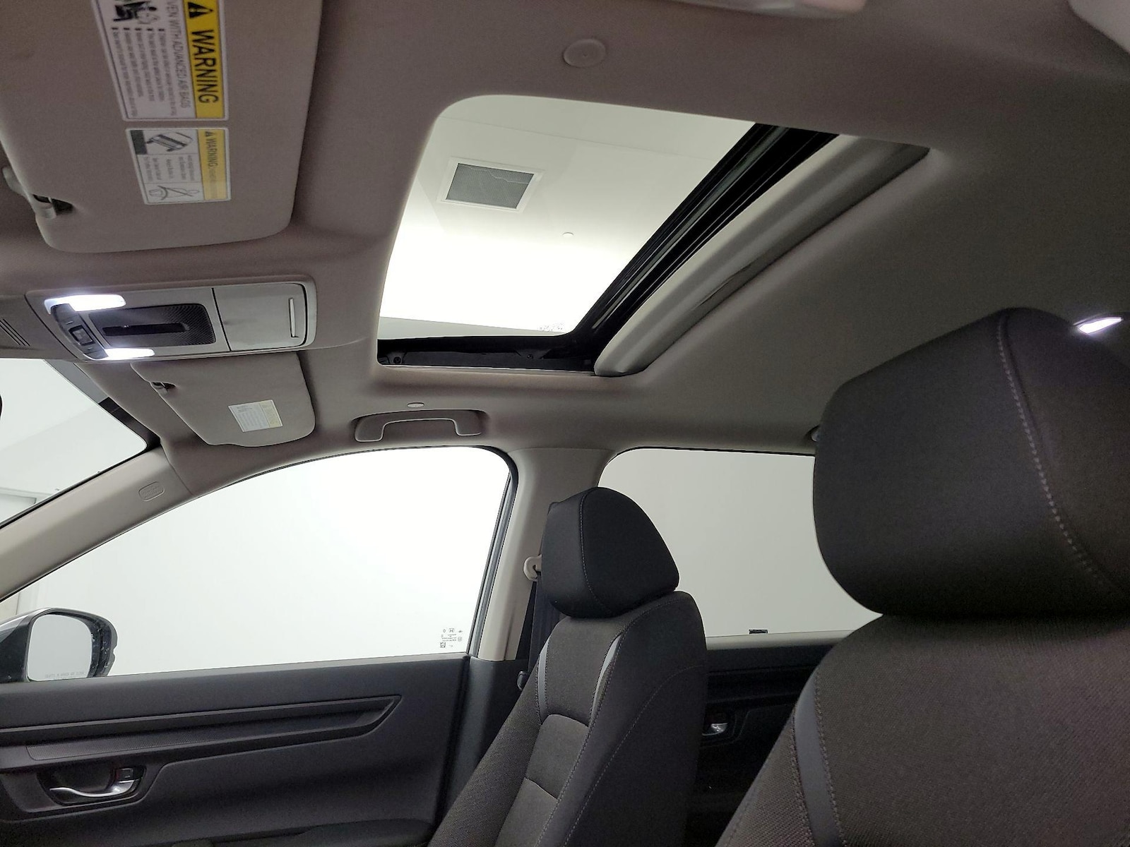 Sunroof(s) & Overhead Airbags