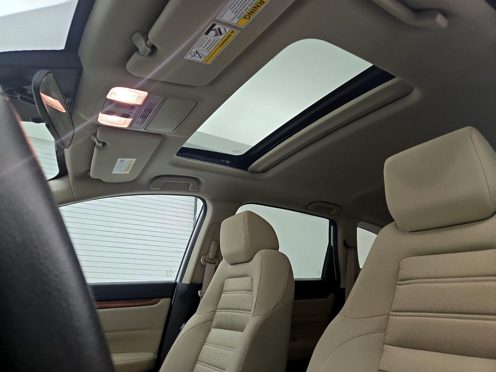 Sunroof(s) & Overhead Airbags