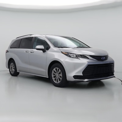 2024 Toyota Sienna Hybrid LE