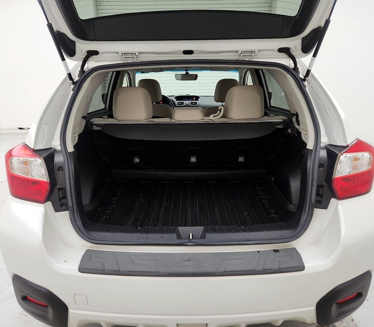 Trunk/Cargo (Seats Up)
