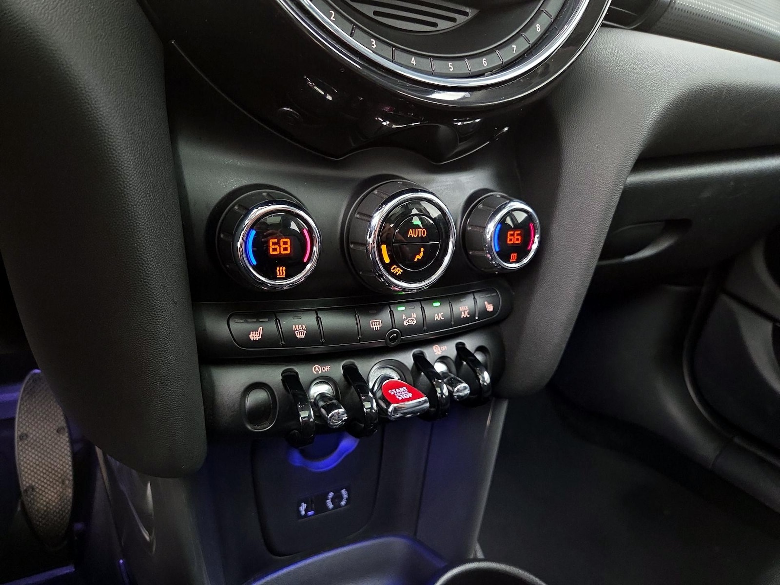 2016 MINI Cooper Base - Photo 16