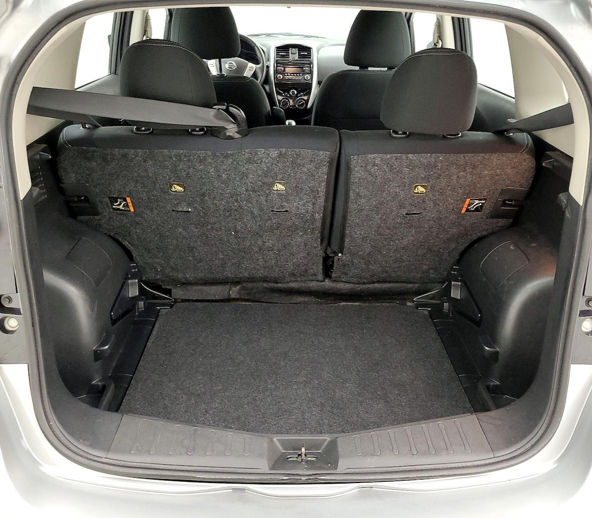Trunk/Cargo (Seats Up)
