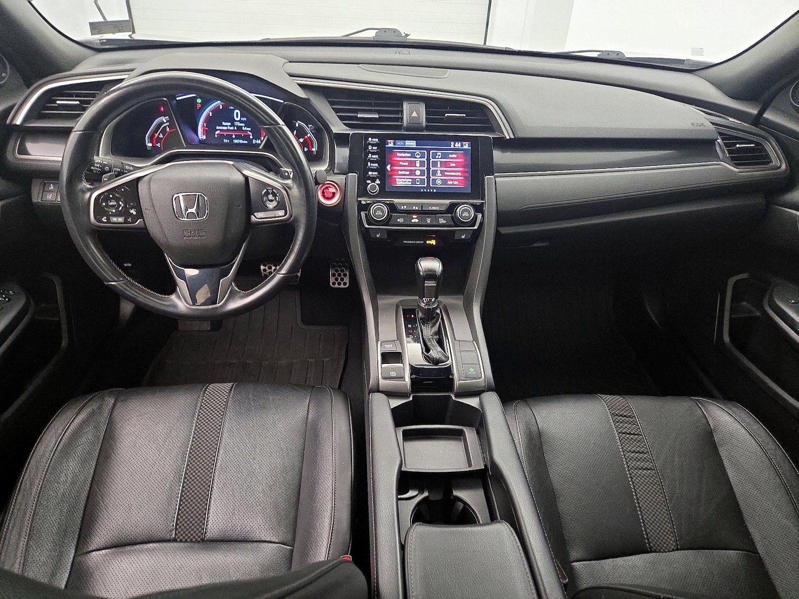 Apple CarPlay® & Android Auto™