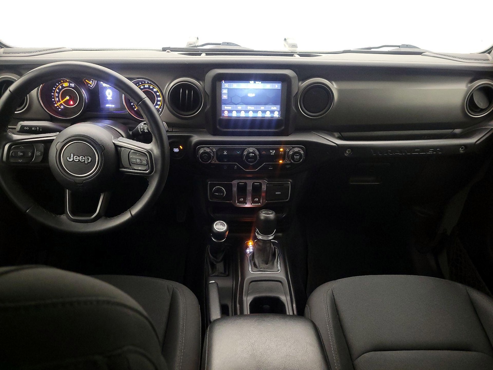 Apple CarPlay® & Android Auto™