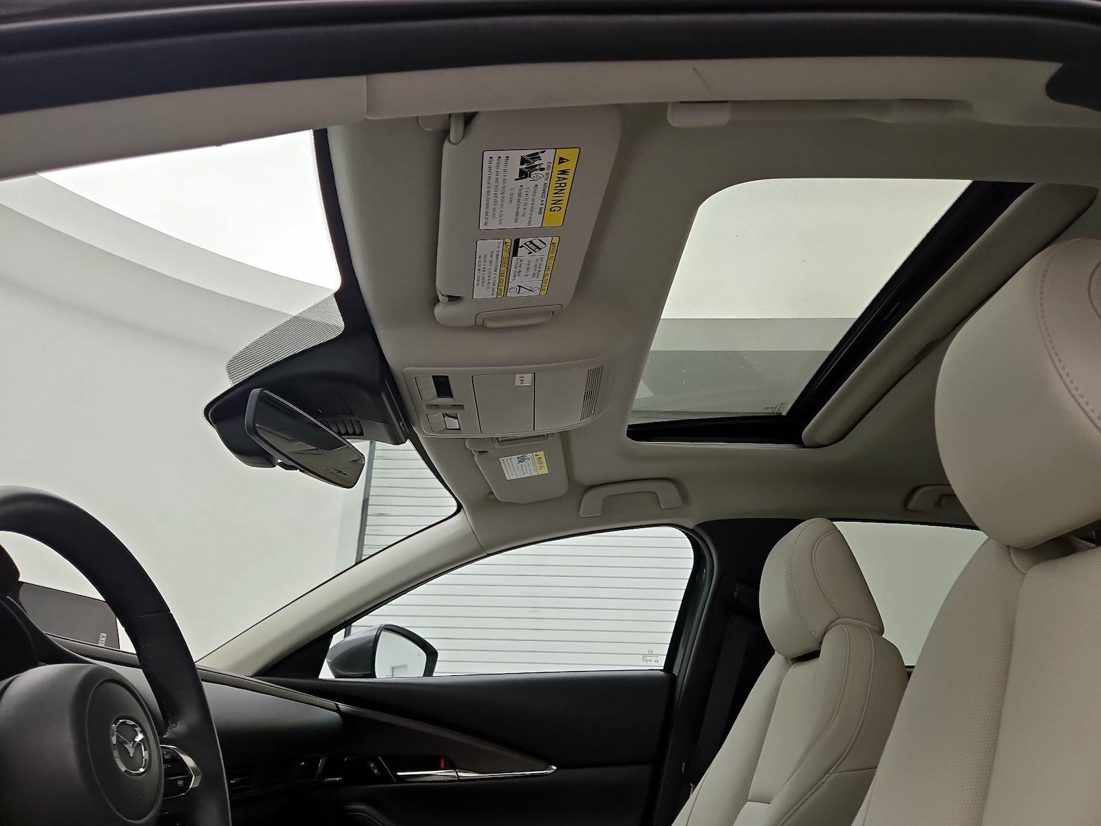 Sunroof(s) & Overhead Airbags