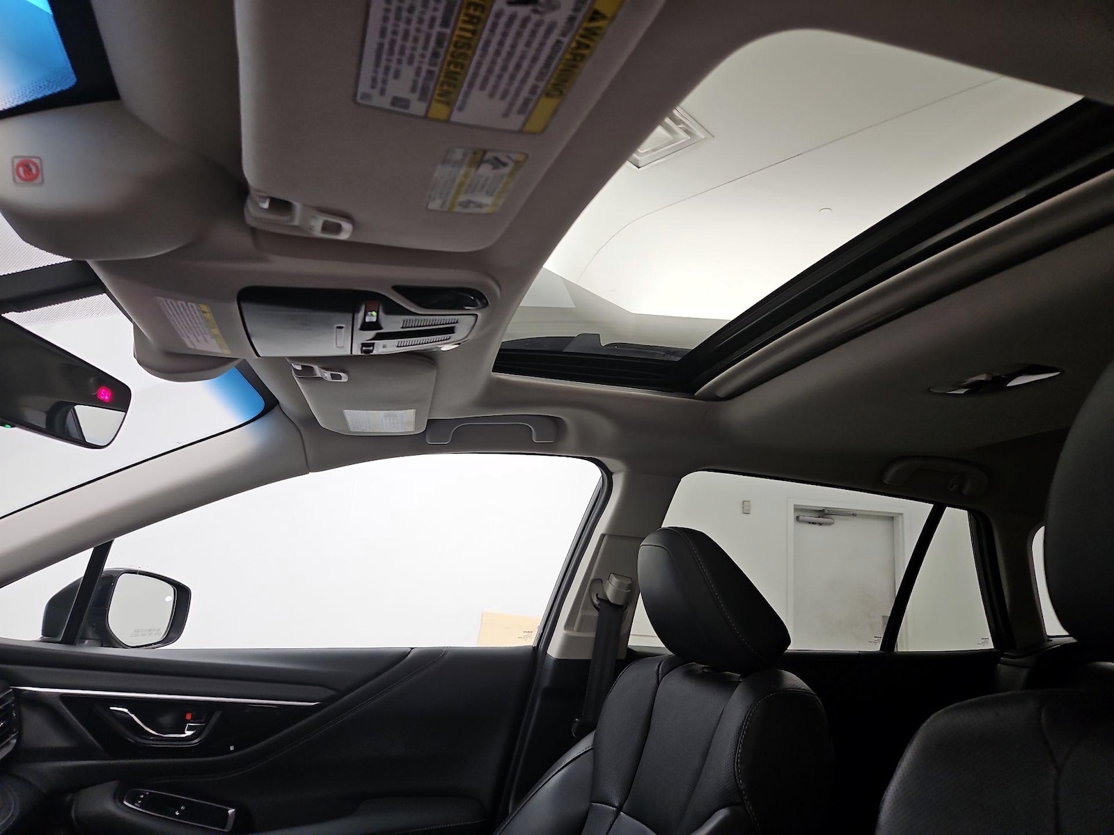 Sunroof(s) & Overhead Airbags