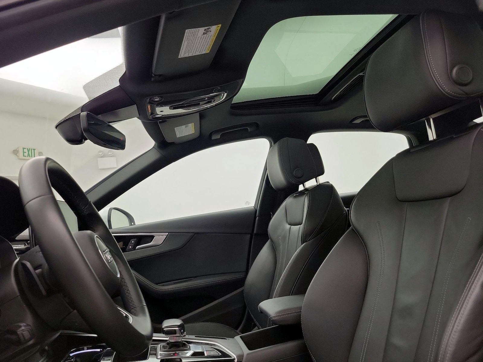Sunroof(s) & Overhead Airbags