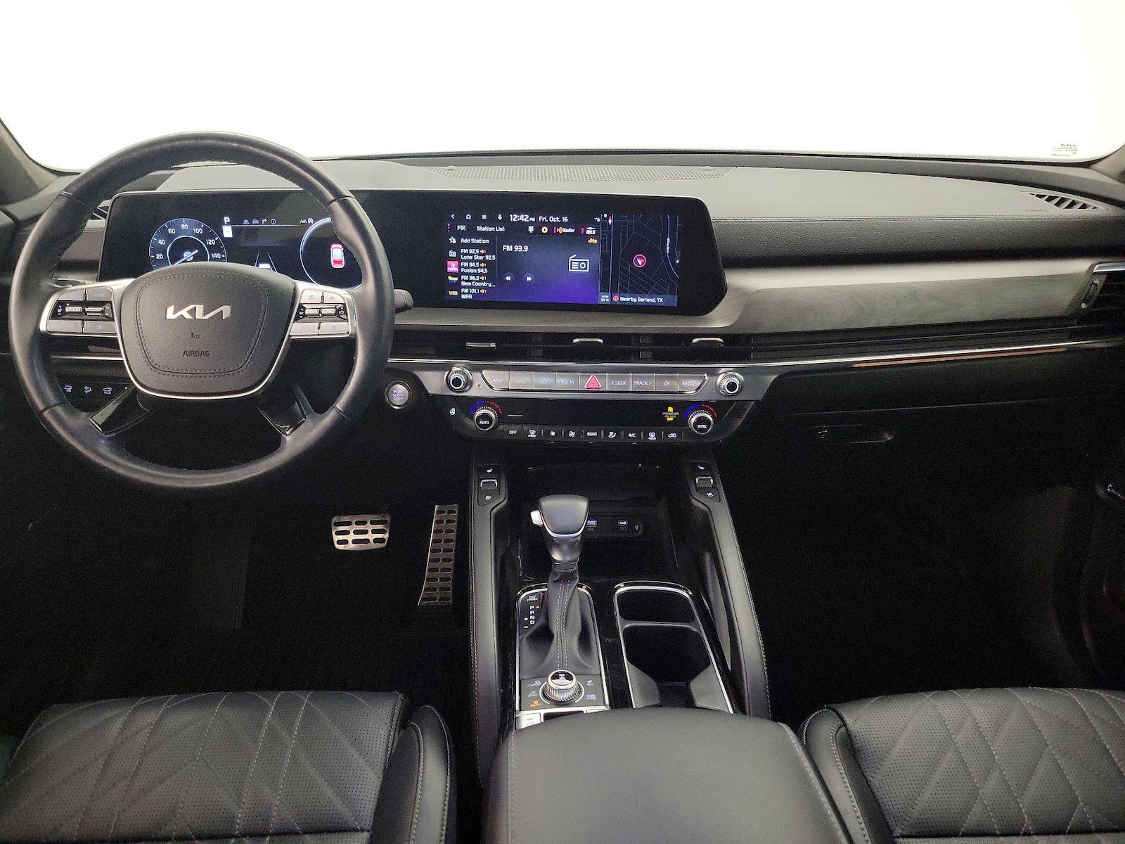 Apple CarPlay® & Android Auto™