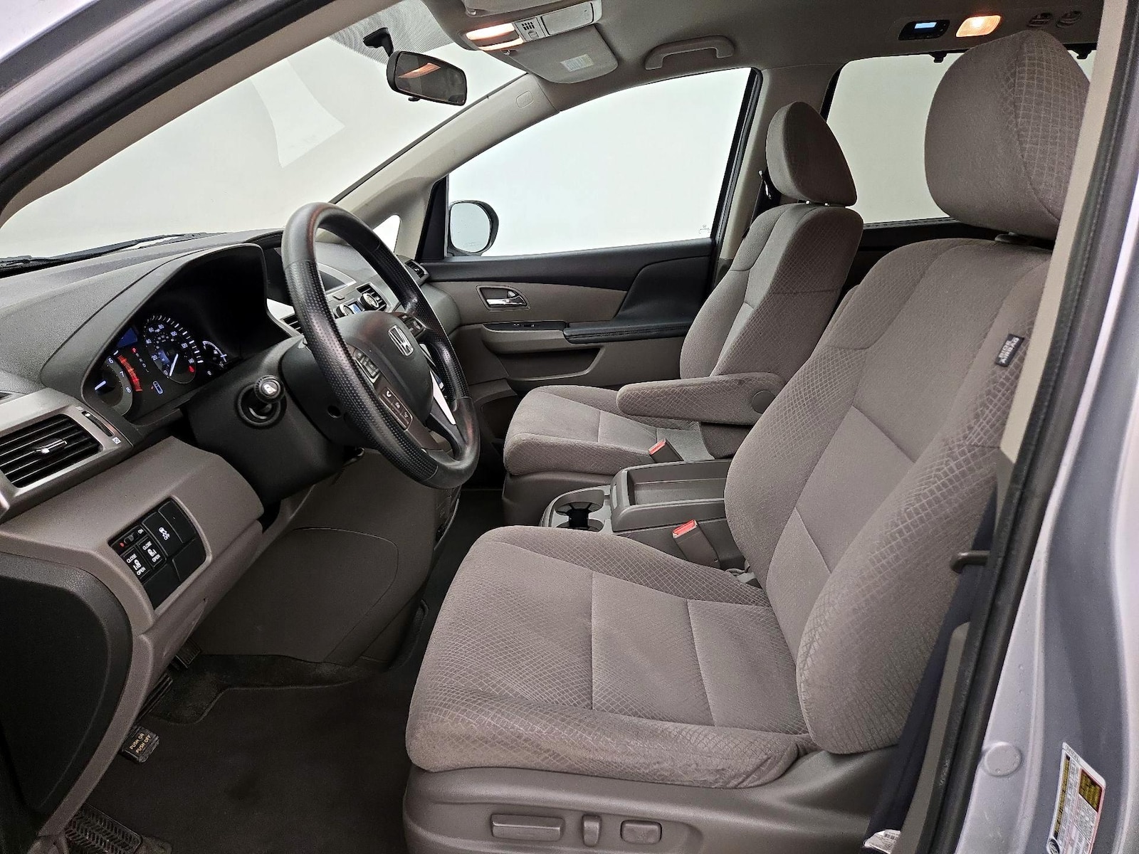 Power Seat(s) & Side Airbags