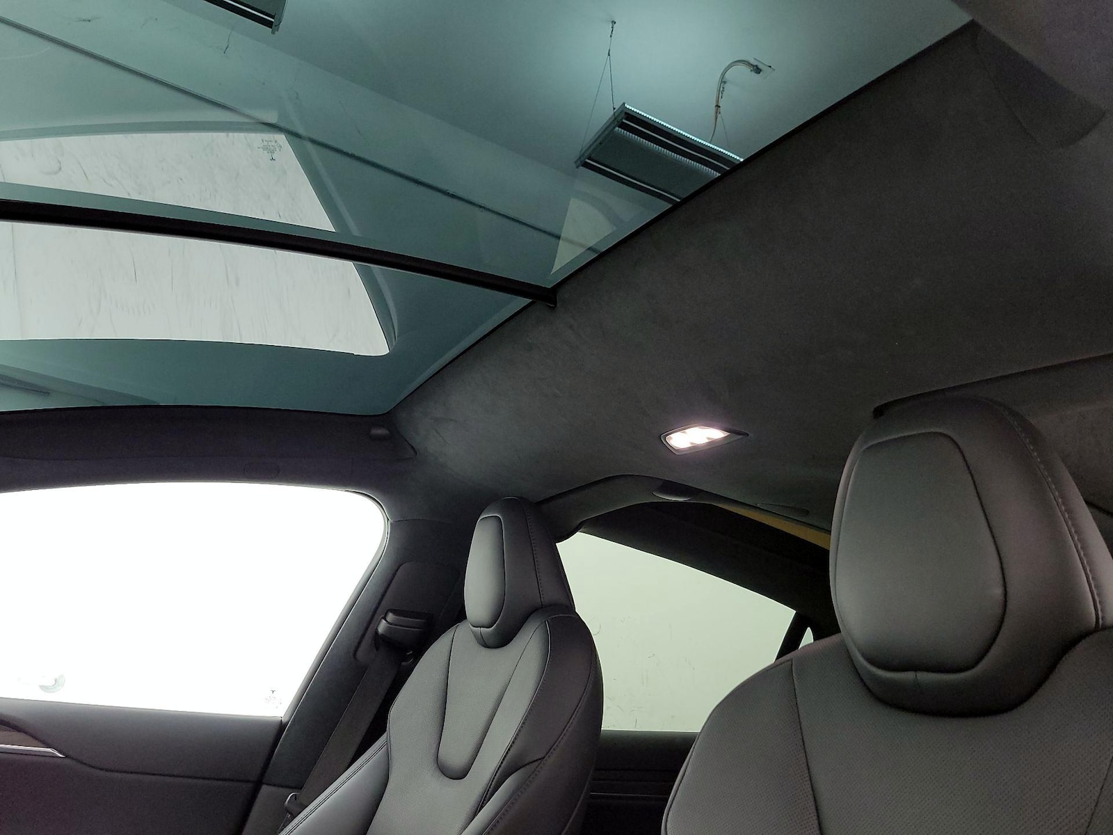 Skylight(s) & Overhead Airbags