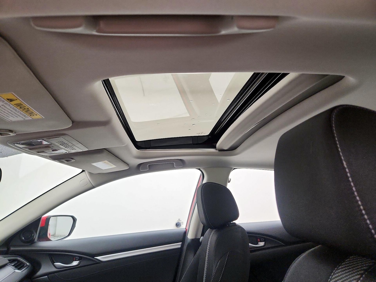 Sunroof(s) & Overhead Airbags