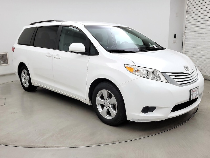2015 Toyota Sienna LE