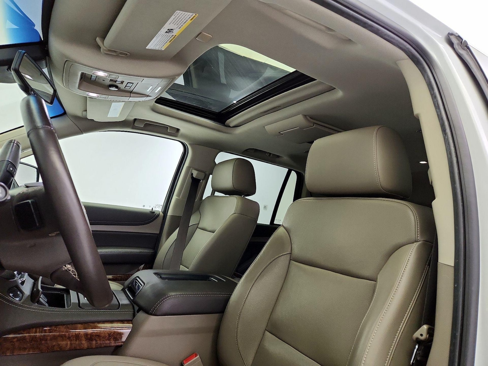 Sunroof(s) & Overhead Airbags