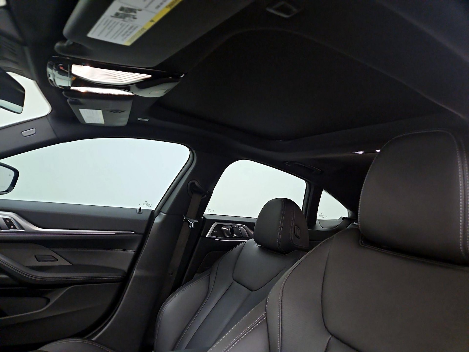 Sunroof(s) & Overhead Airbags