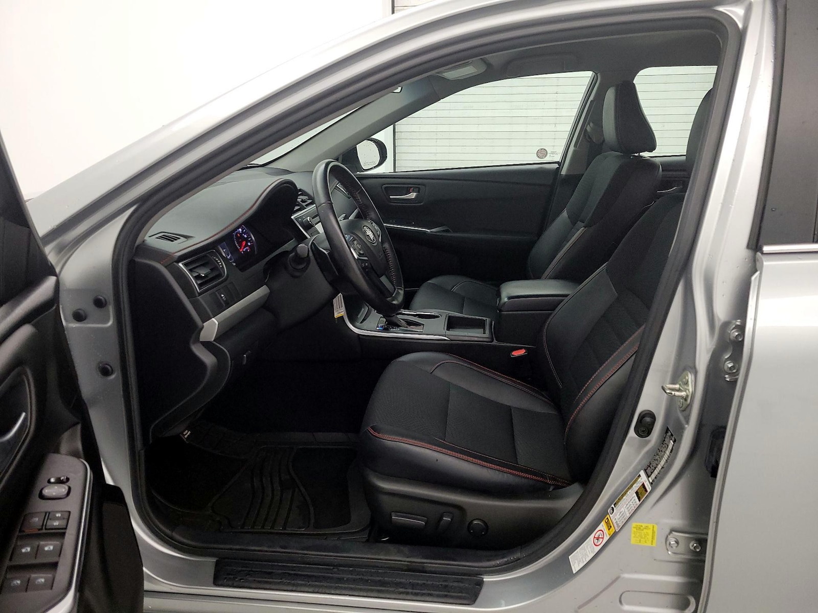 Power Seat(s) & Side Airbags