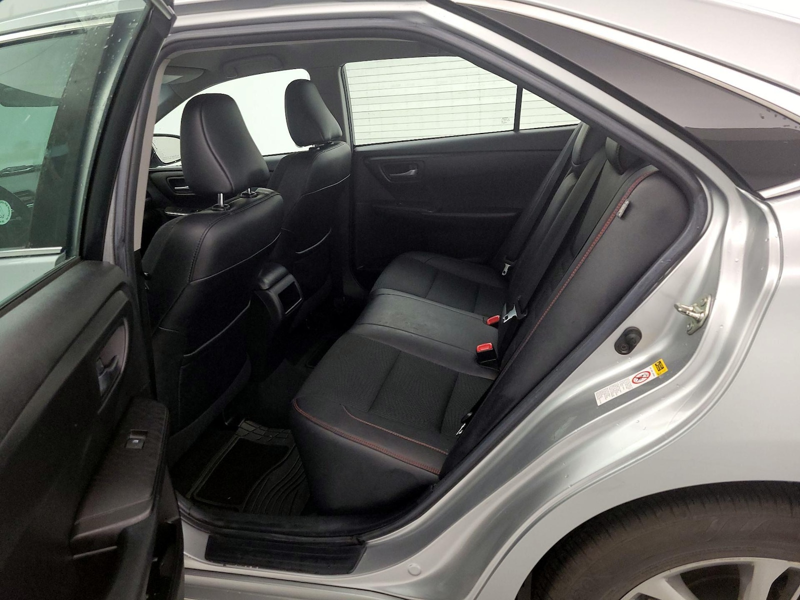2016 Toyota Camry Special Edition - Photo 19