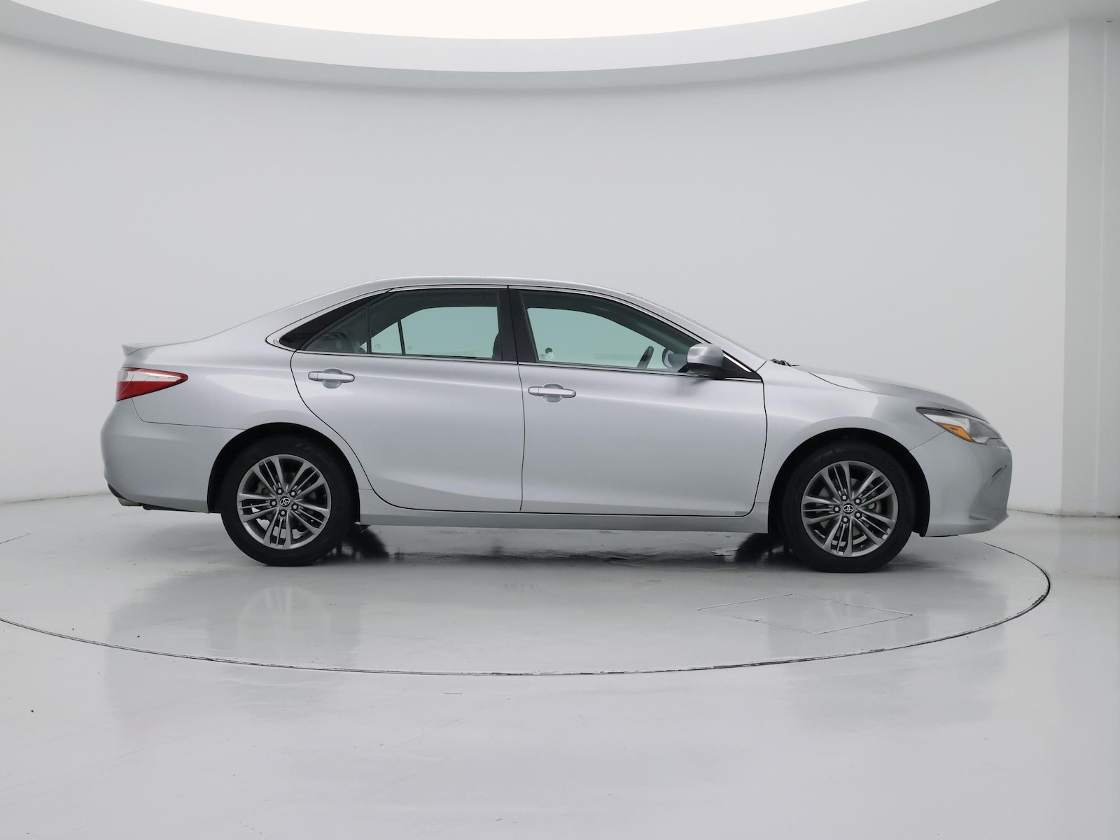 2016 Toyota Camry Special Edition - Photo 8