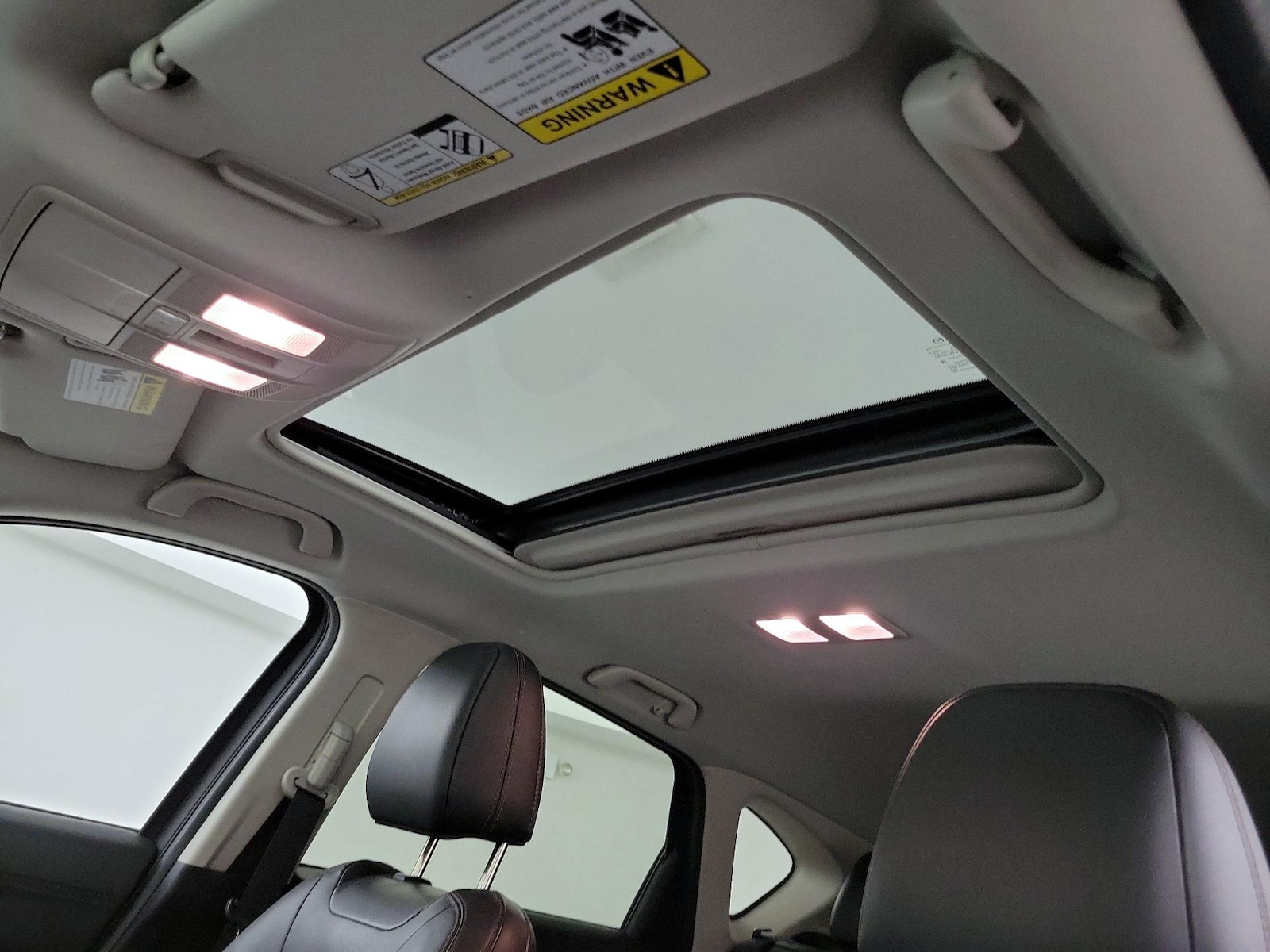 Sunroof(s) & Overhead Airbags