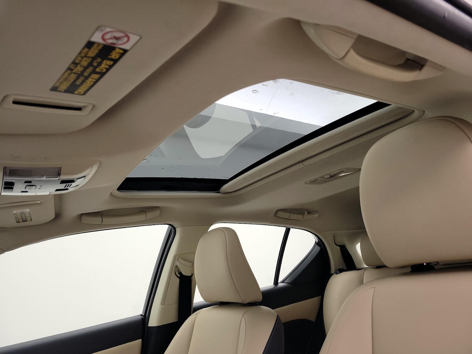 Sunroof(s) & Overhead Airbags