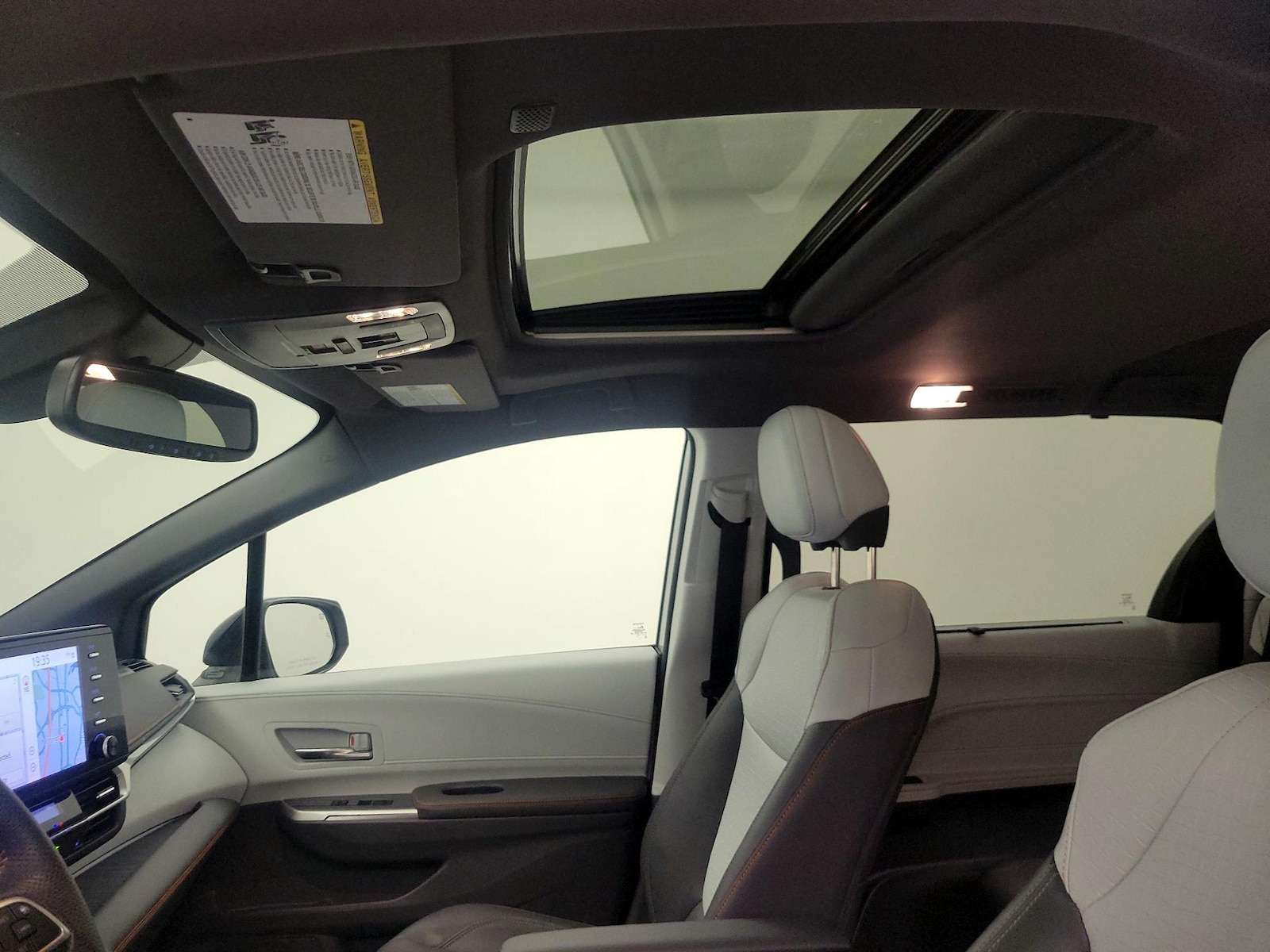 Sunroof(s) & Overhead Airbags