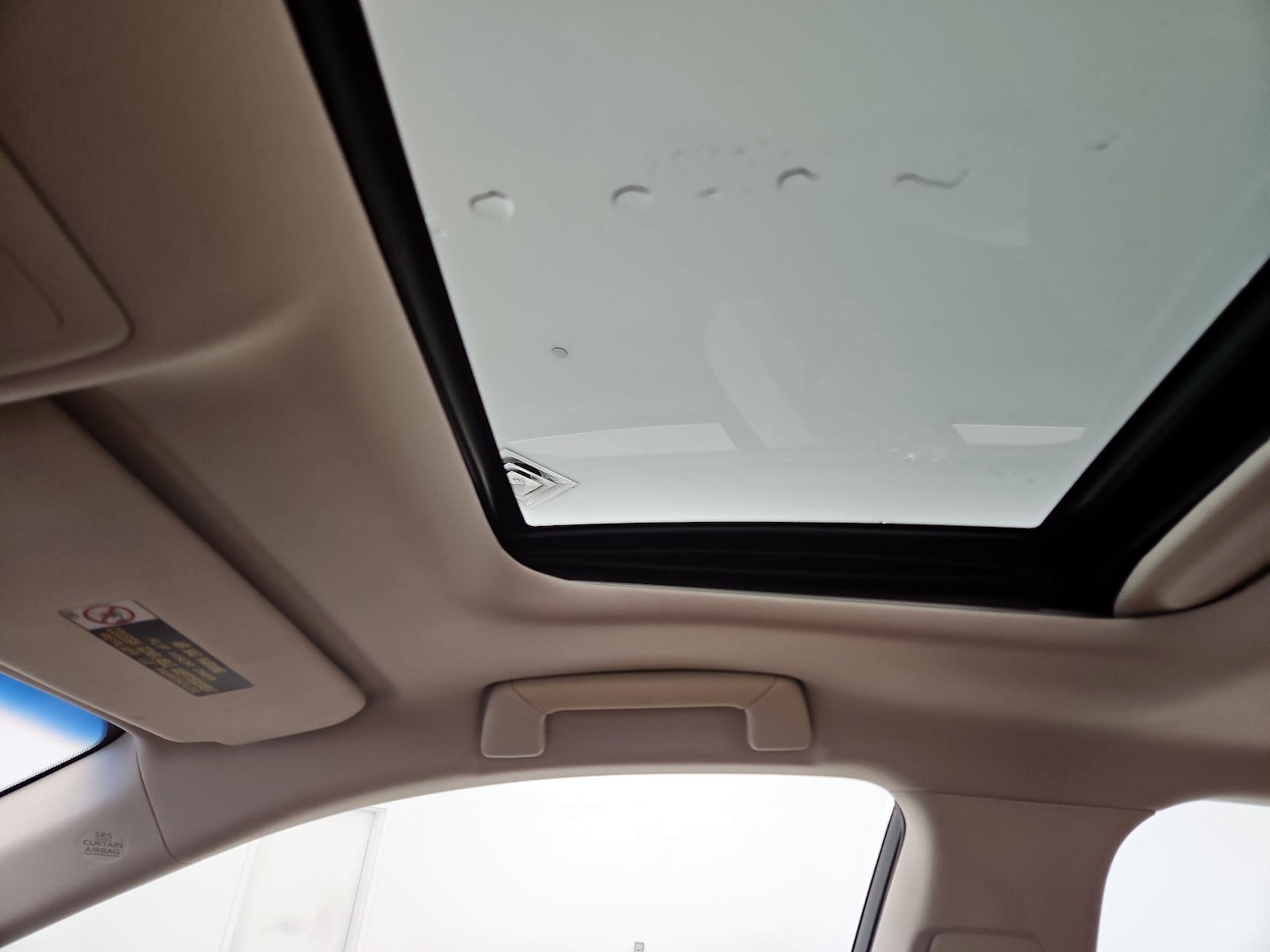 Sunroof(s) & Overhead Airbags