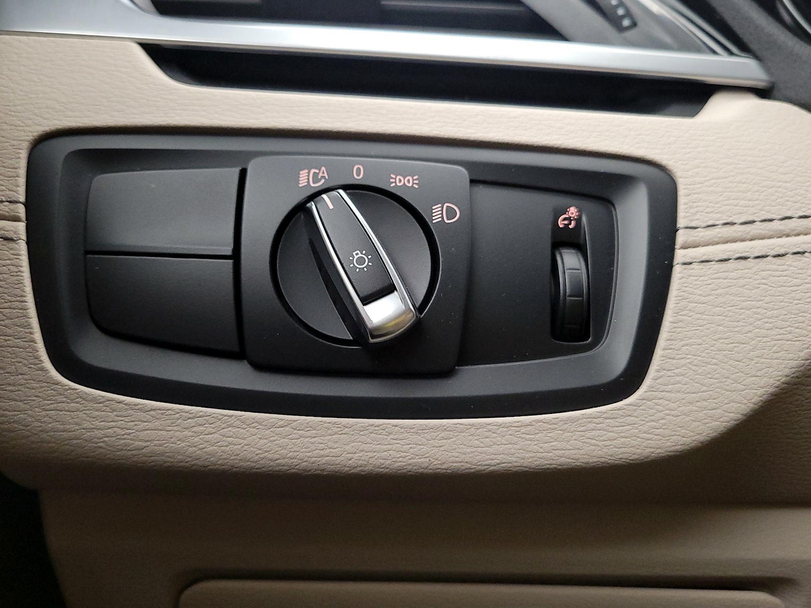 2021 BMW X1 28i - Photo 14