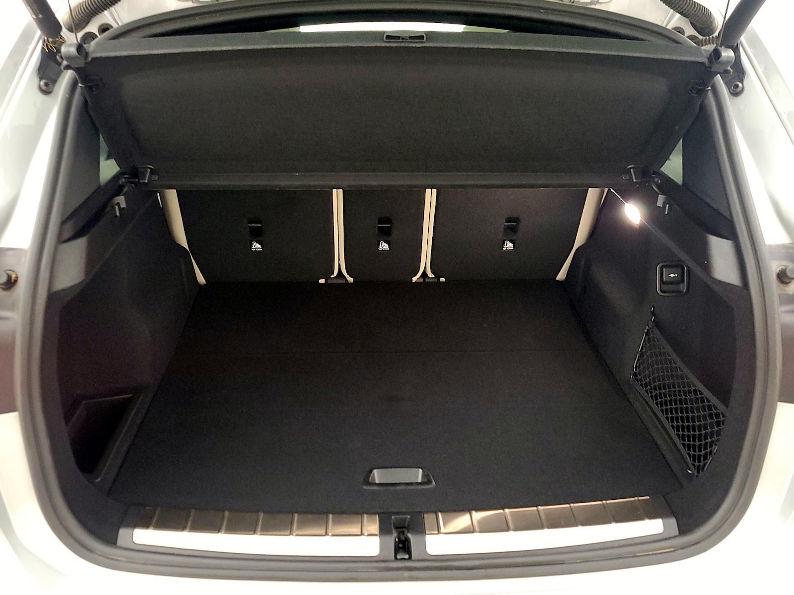 2021 BMW X1 28i - Photo 23