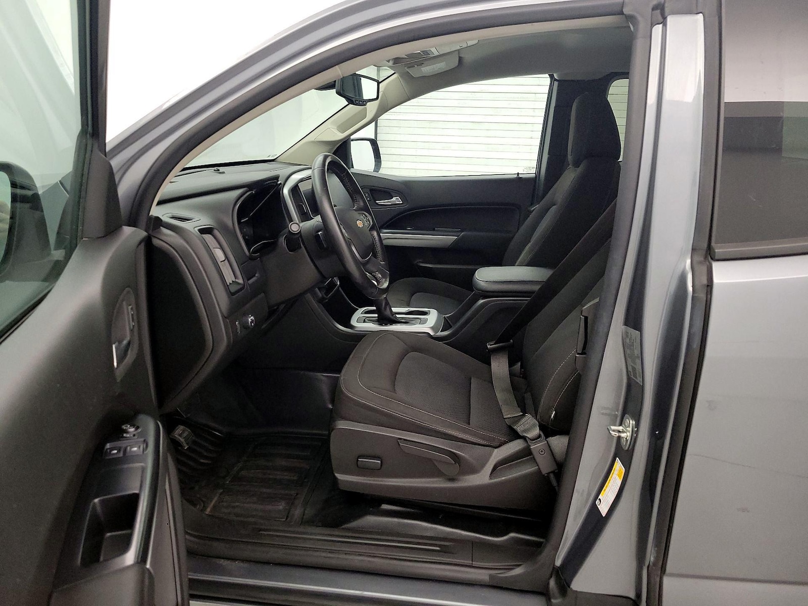Power Seat(s) & Side Airbags