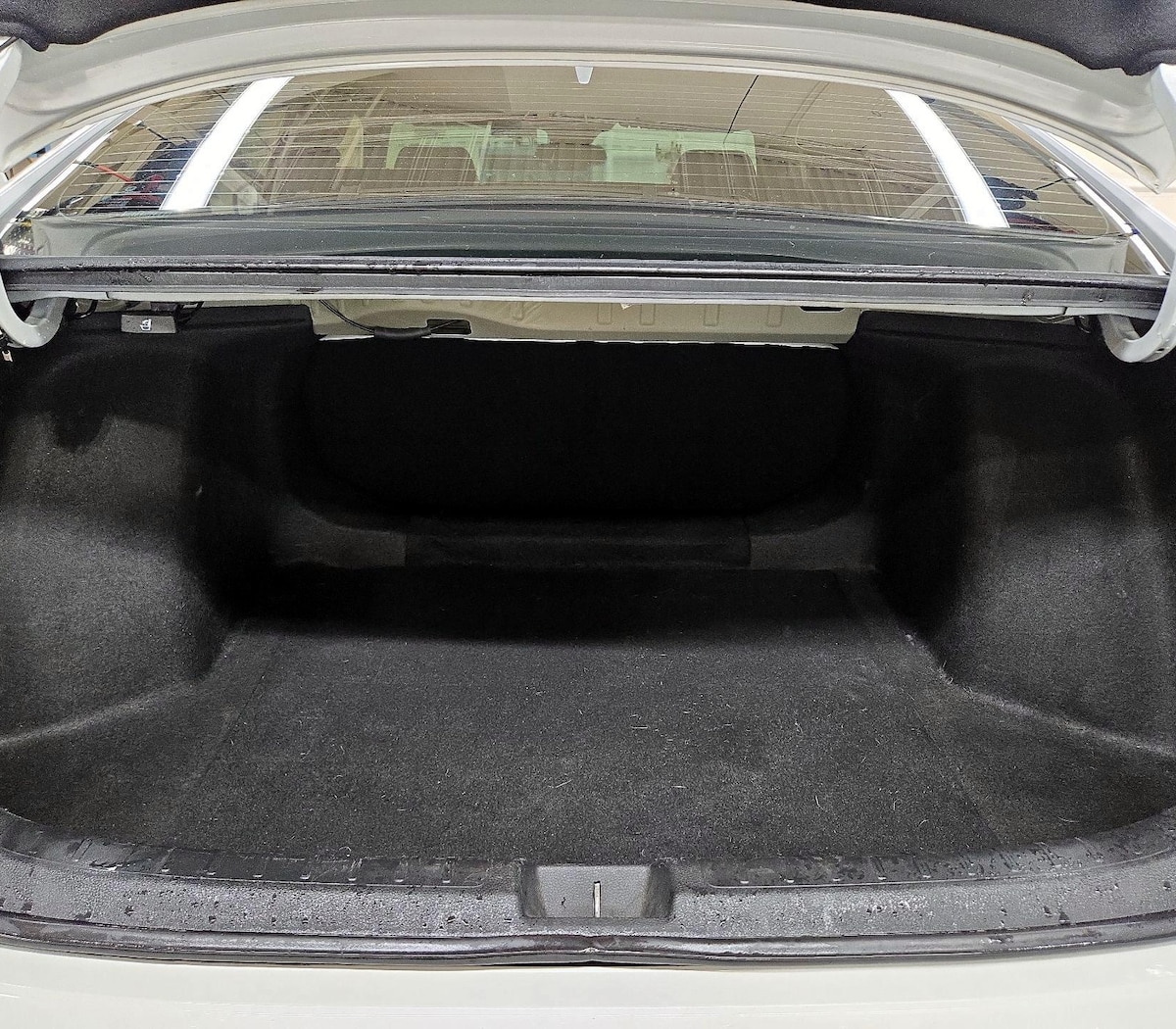 Trunk/Cargo (Seats Up)