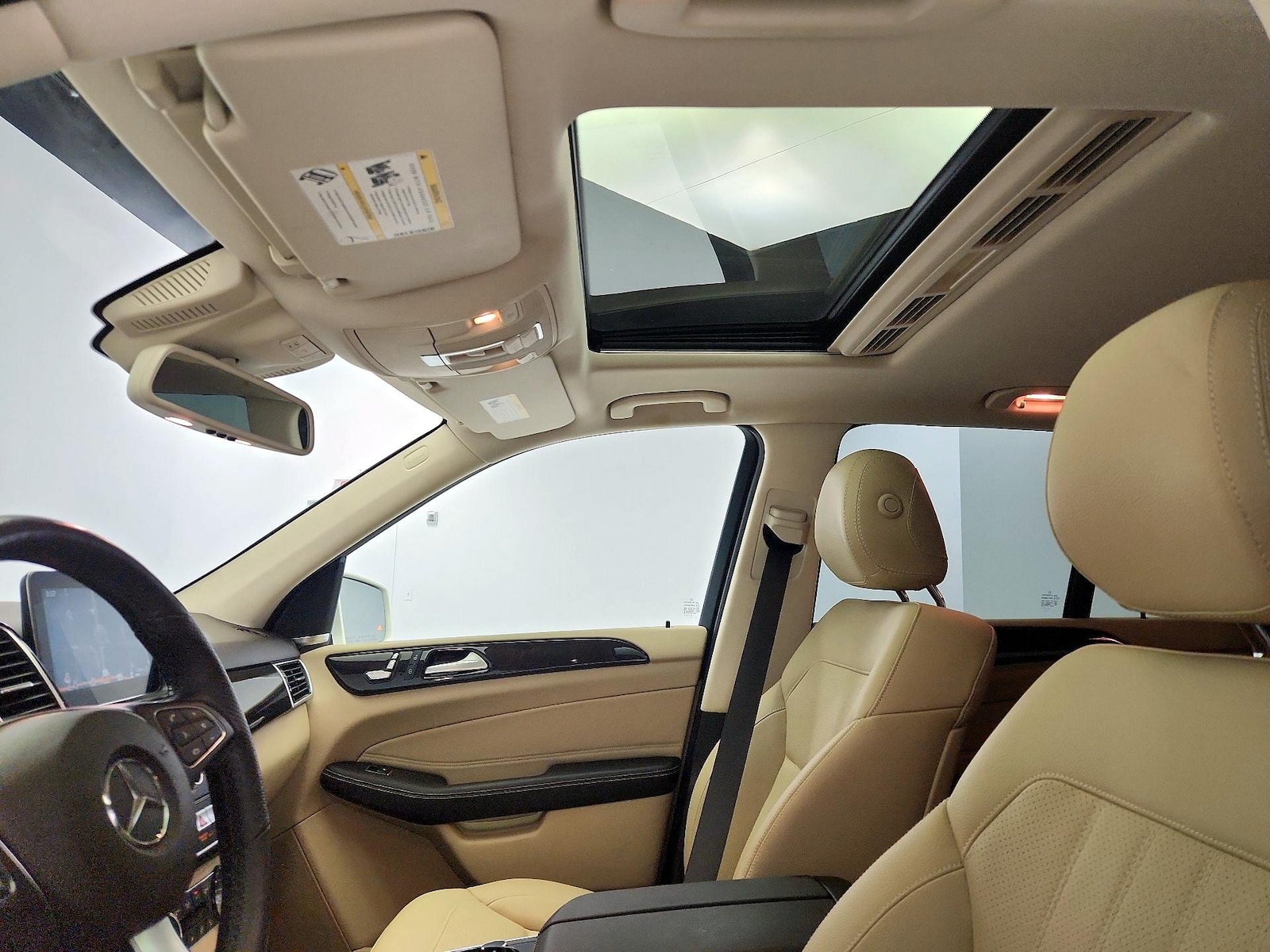 Sunroof(s) & Overhead Airbags