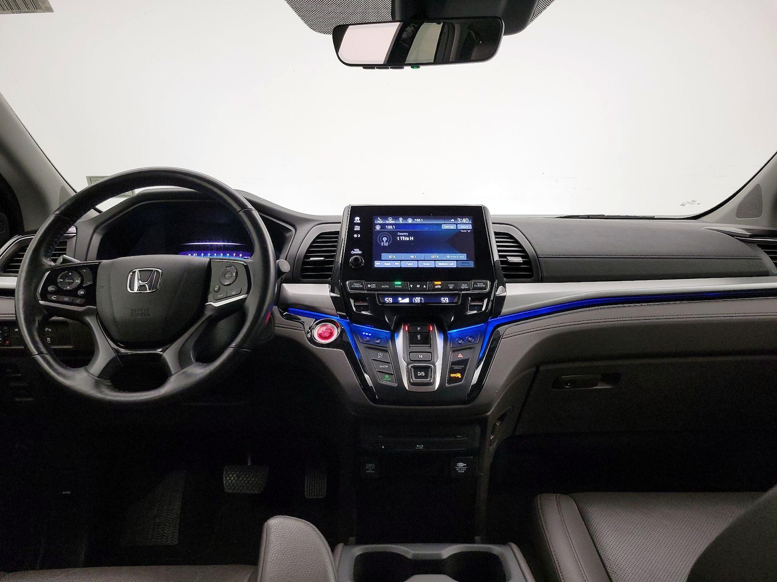 Apple CarPlay® & Android Auto™