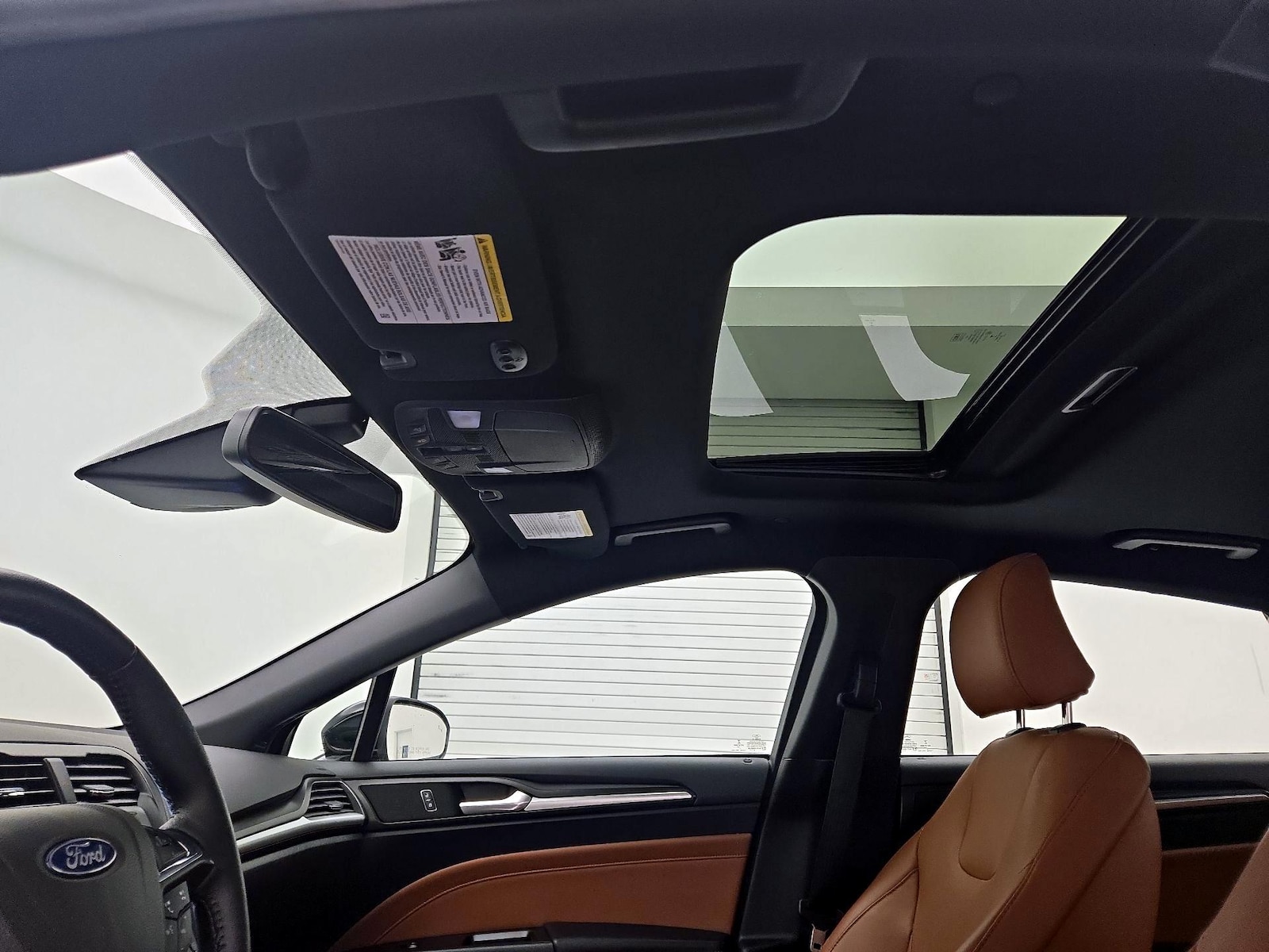 Sunroof(s) & Overhead Airbags