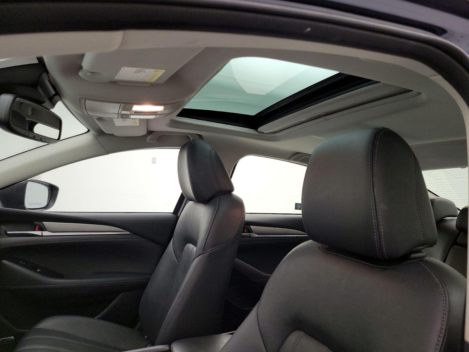 Sunroof(s) & Overhead Airbags